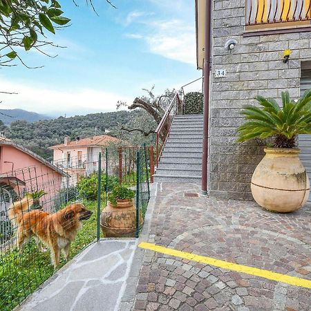 Beautiful Apartment In Moneglia With Kitchen Exteriör bild
