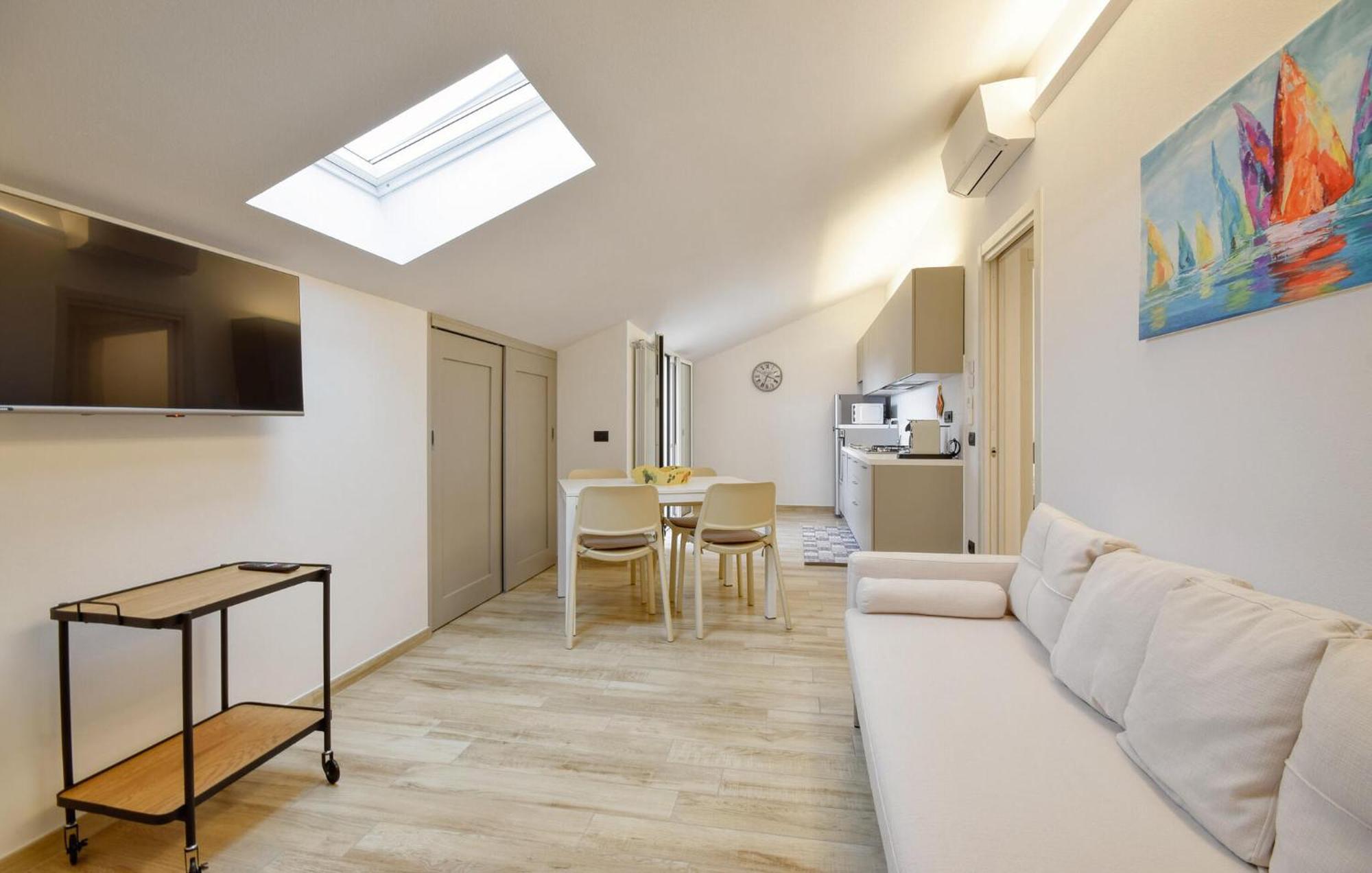 Beautiful Apartment In Moneglia With Kitchen Exteriör bild